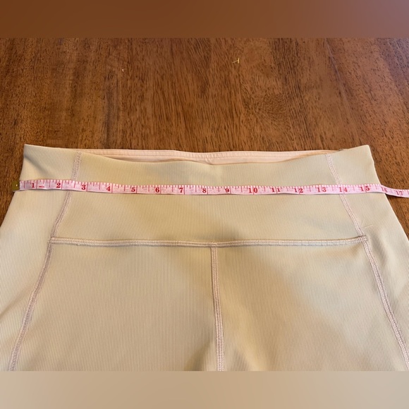 Lululemon Ribbed Contoured High-Rise Spandex Shorts 8" - Dew Green - Picture 8 of 11